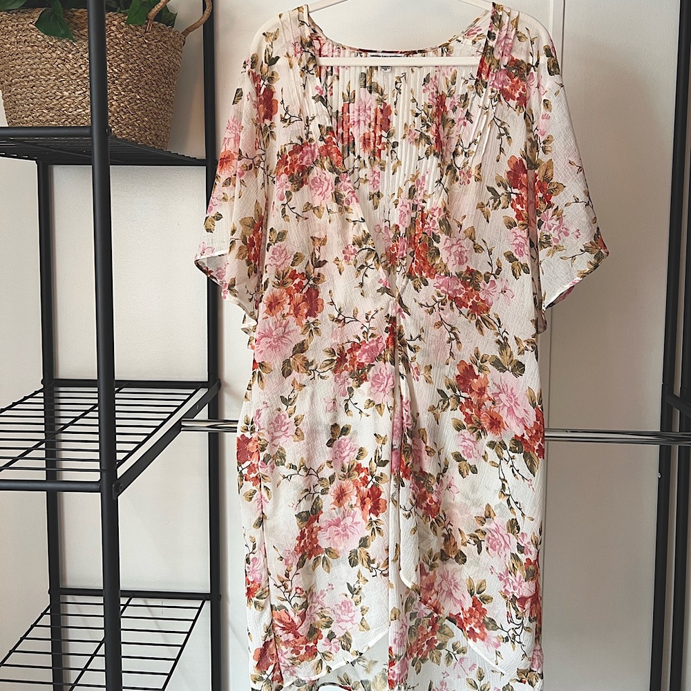 American Eagle Pink Floral Duster